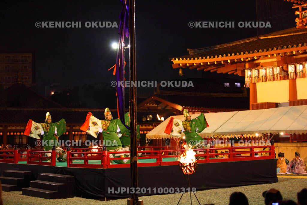 大阪府　四天王寺　篝の舞楽