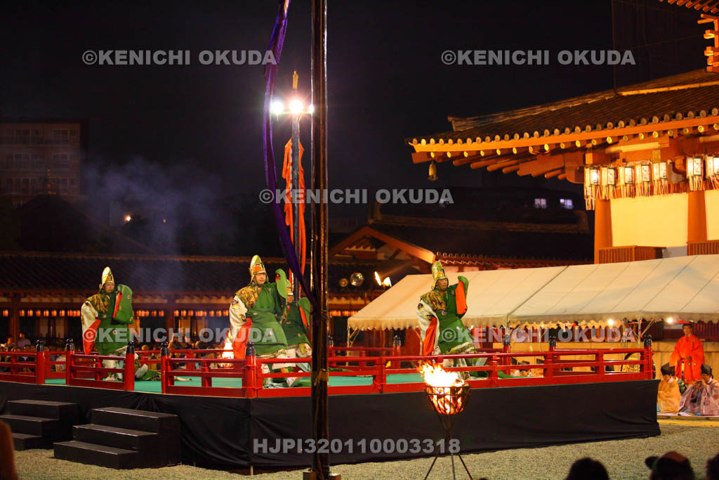 大阪府　四天王寺　篝の舞楽