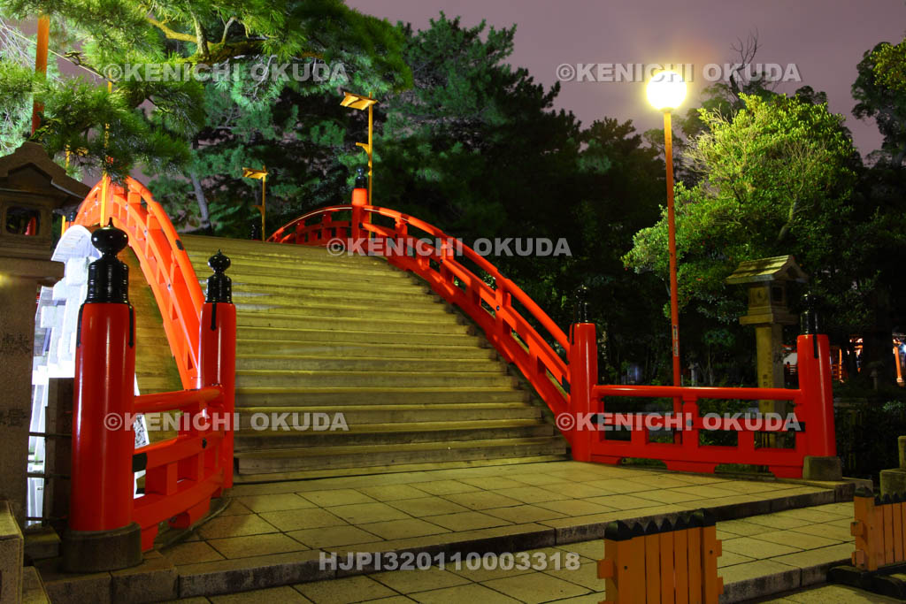 大阪府　夜の住吉大社　太鼓橋（反橋）