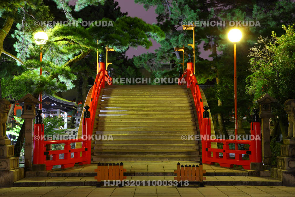 大阪府　夜の住吉大社　太鼓橋（反橋）