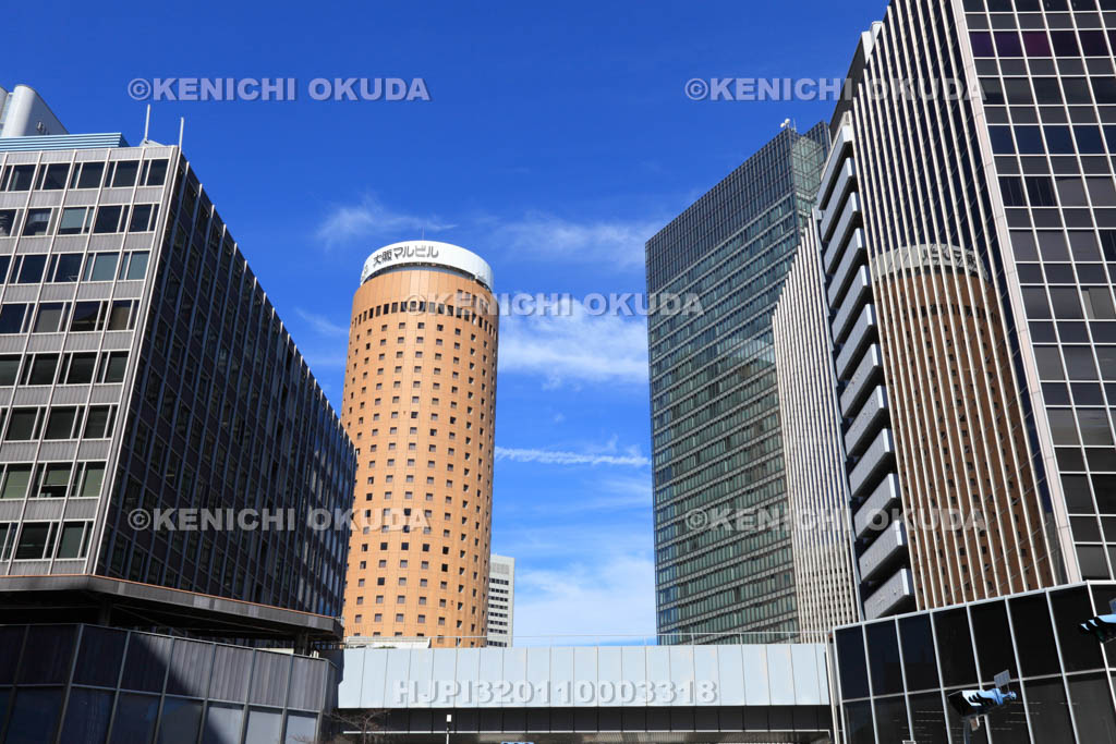 大阪府　梅田のビル群　大阪マルビル他
