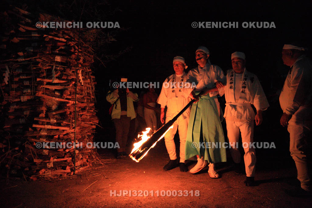 大阪府　石津太神社　やっさいほっさい祭