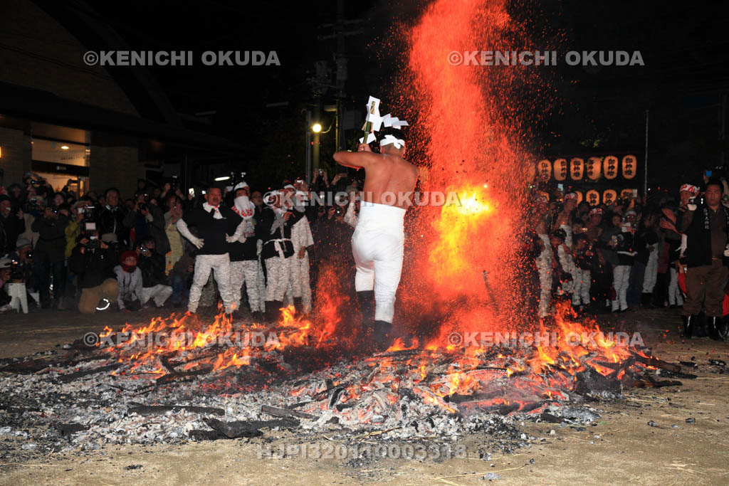 大阪府　石津太神社　やっさいほっさい祭