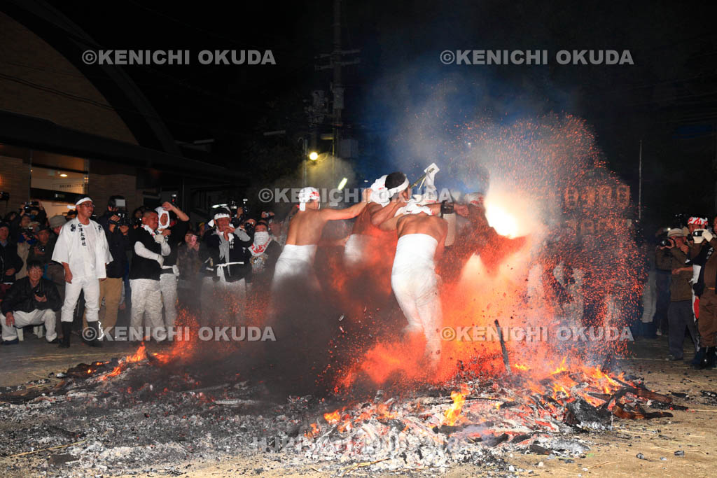 大阪府　石津太神社　やっさいほっさい祭