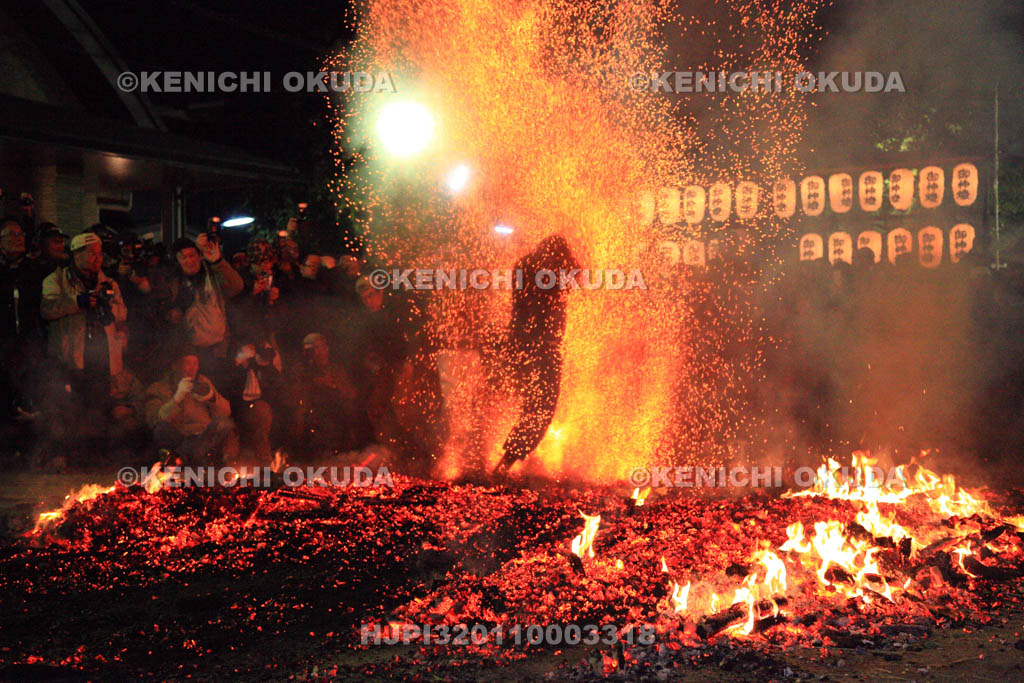 大阪府　石津太神社　やっさいほっさい祭