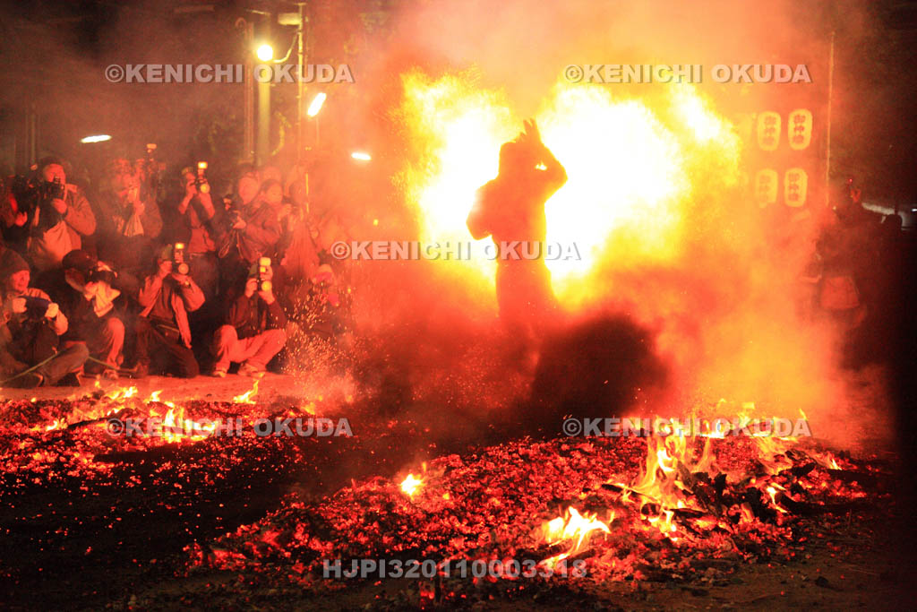 大阪府　石津太神社　やっさいほっさい祭