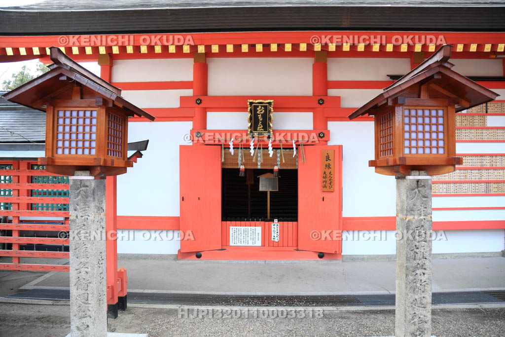 大阪府　住吉大社の侍者社