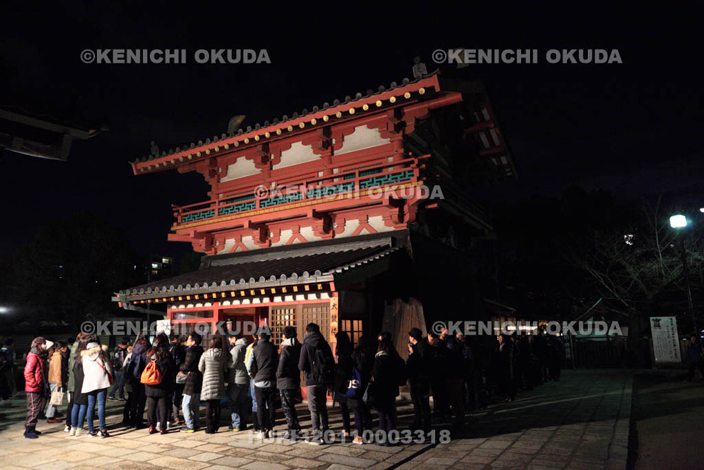 大阪府　四天王寺　除夜の鐘の行列
