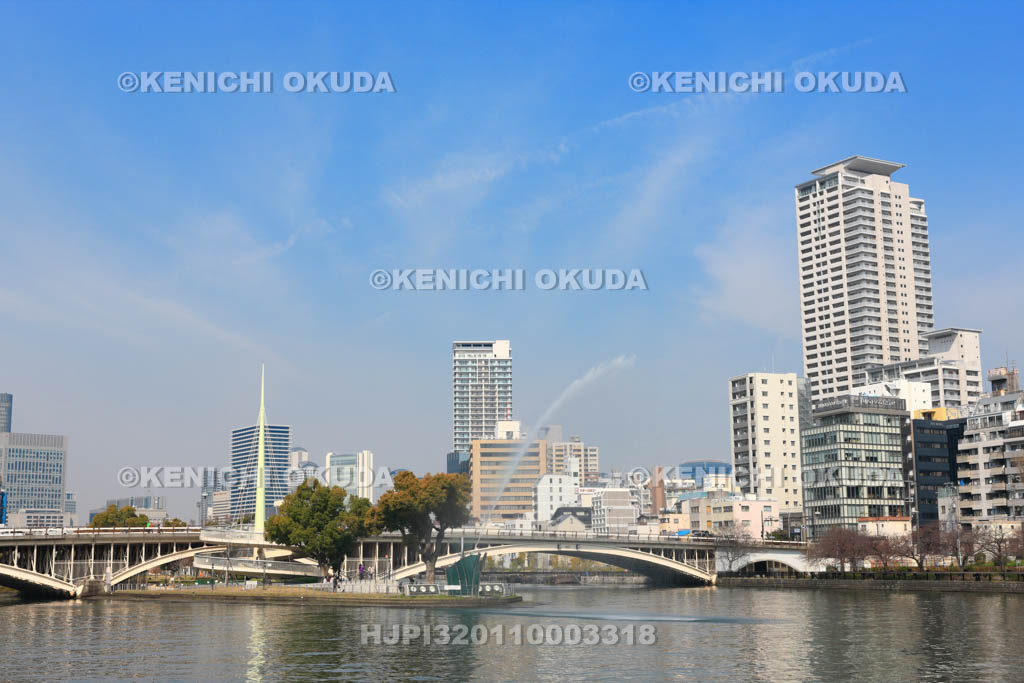 大阪府　八軒家浜の常夜灯