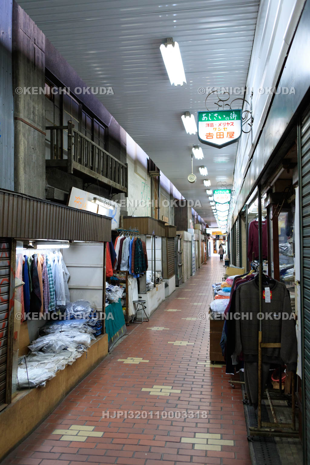 兵庫県　元町高架下　モトコー6番街　モトコータウン6