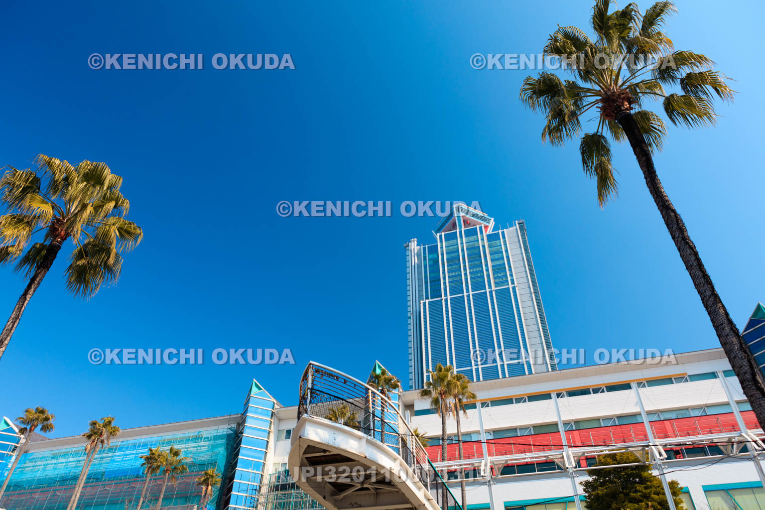 大阪府　ATCとコスモタワー