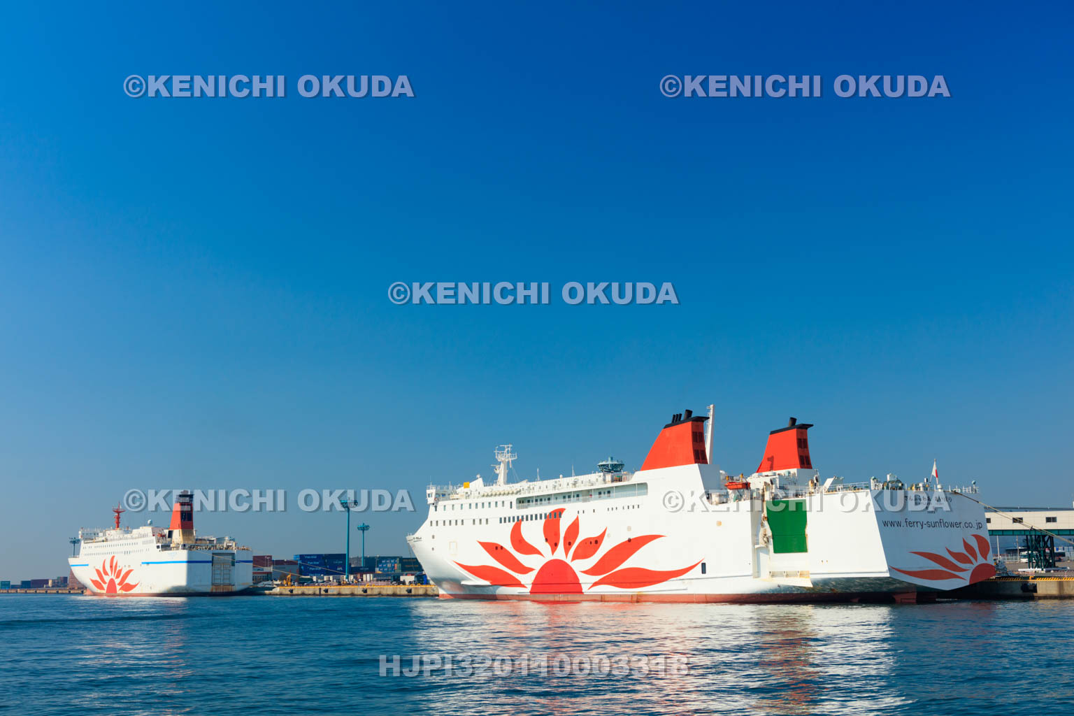 大阪府　コスモフェリーターミナル　さんふらわあ