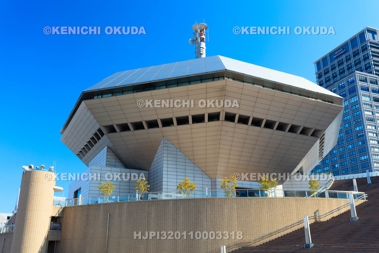 大阪府　湊町リバープレイス