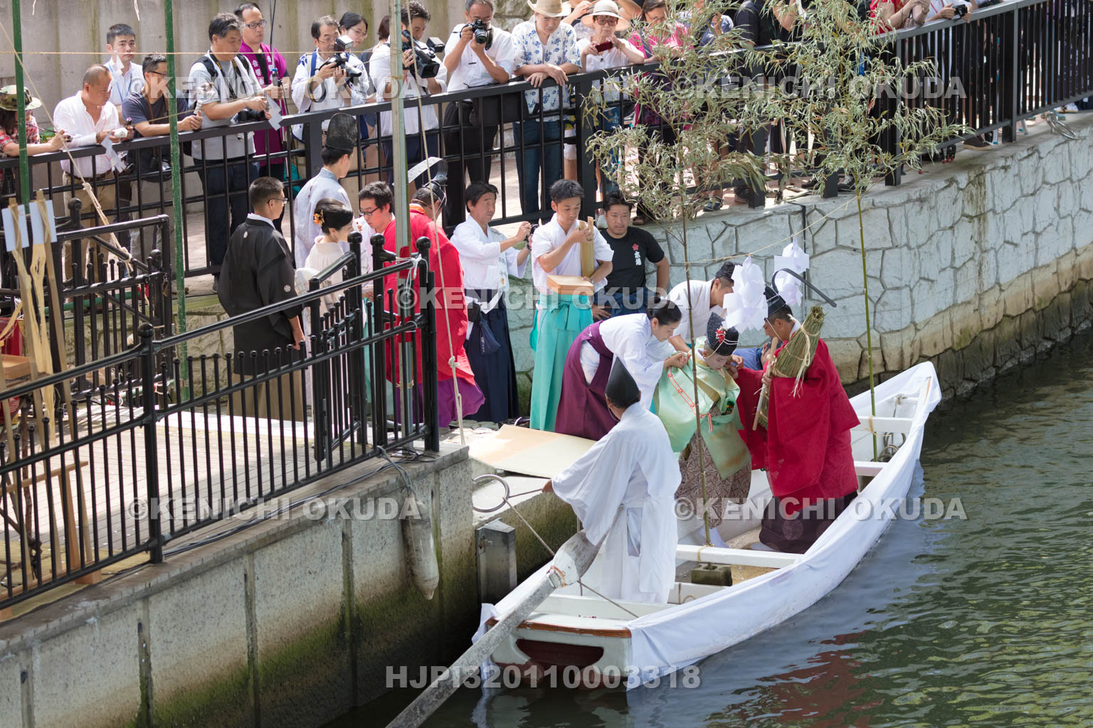 大阪府　天神祭の鉾流神事