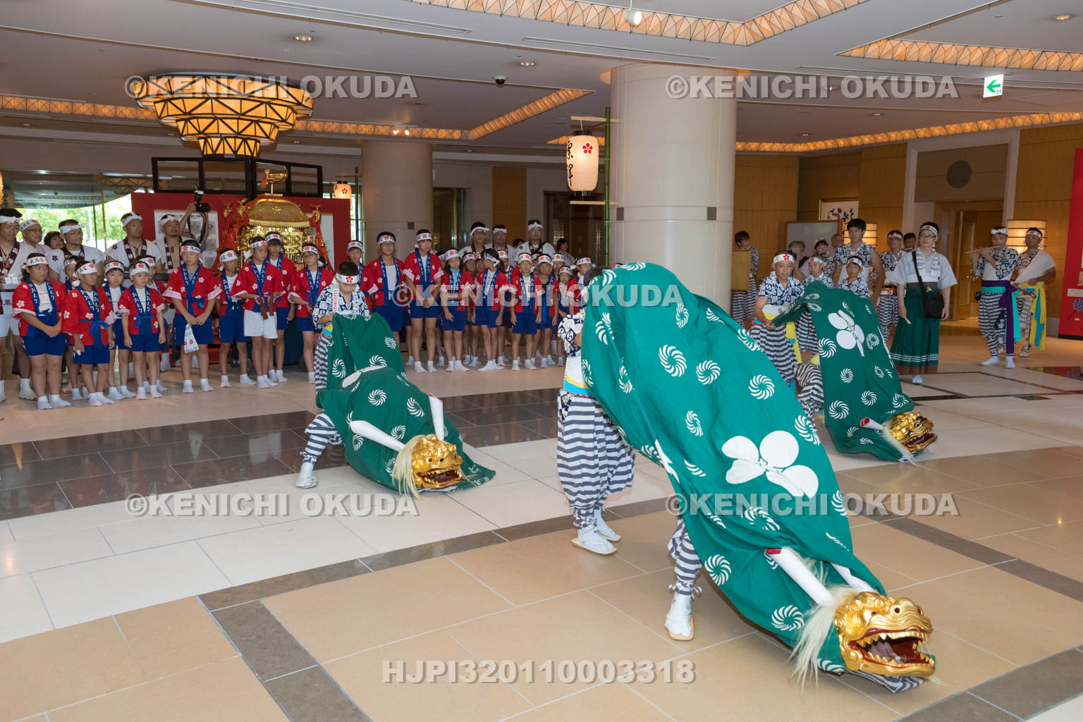 大阪府　天神祭の獅子舞