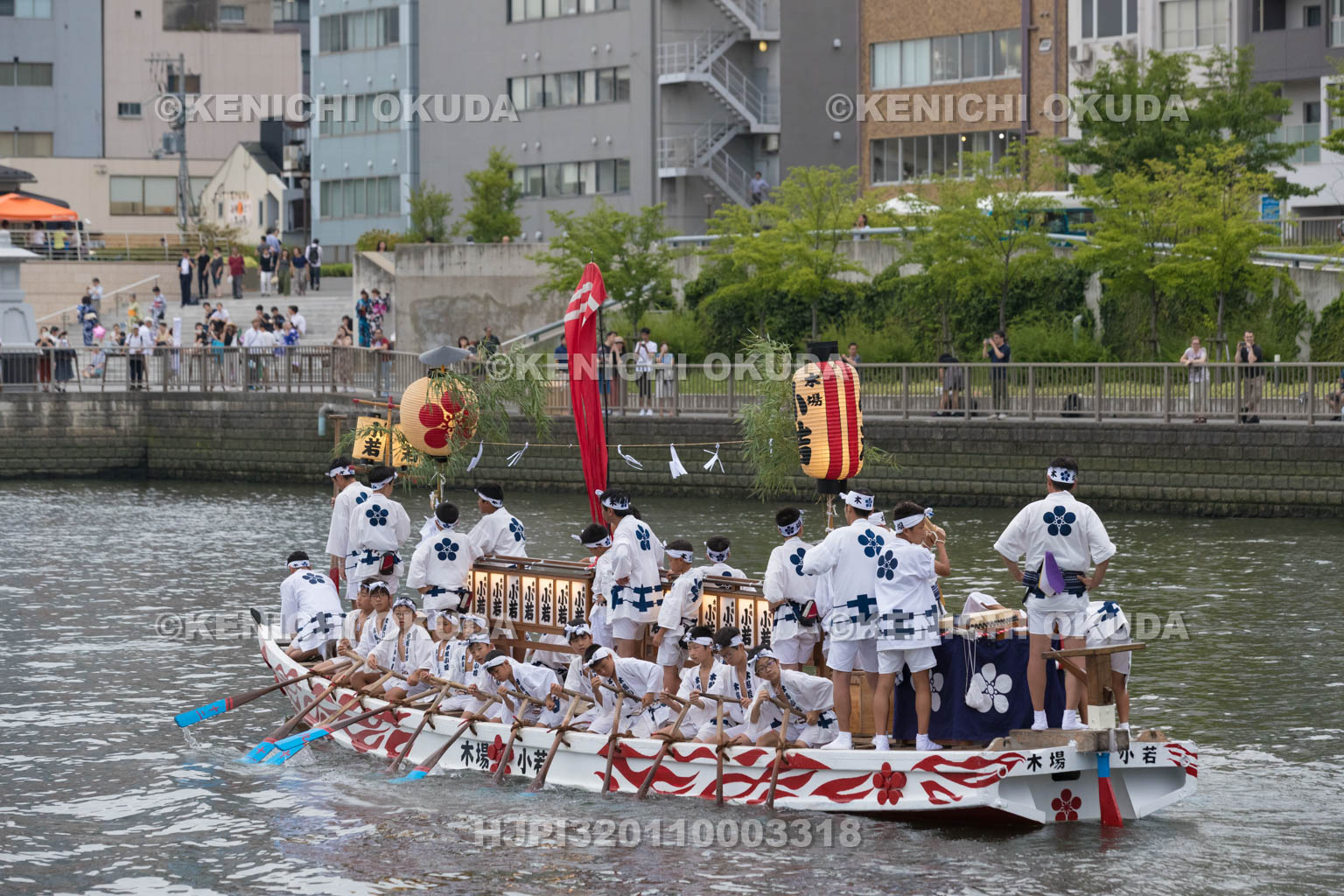 大阪府　天神祭のどんどこ船　小若