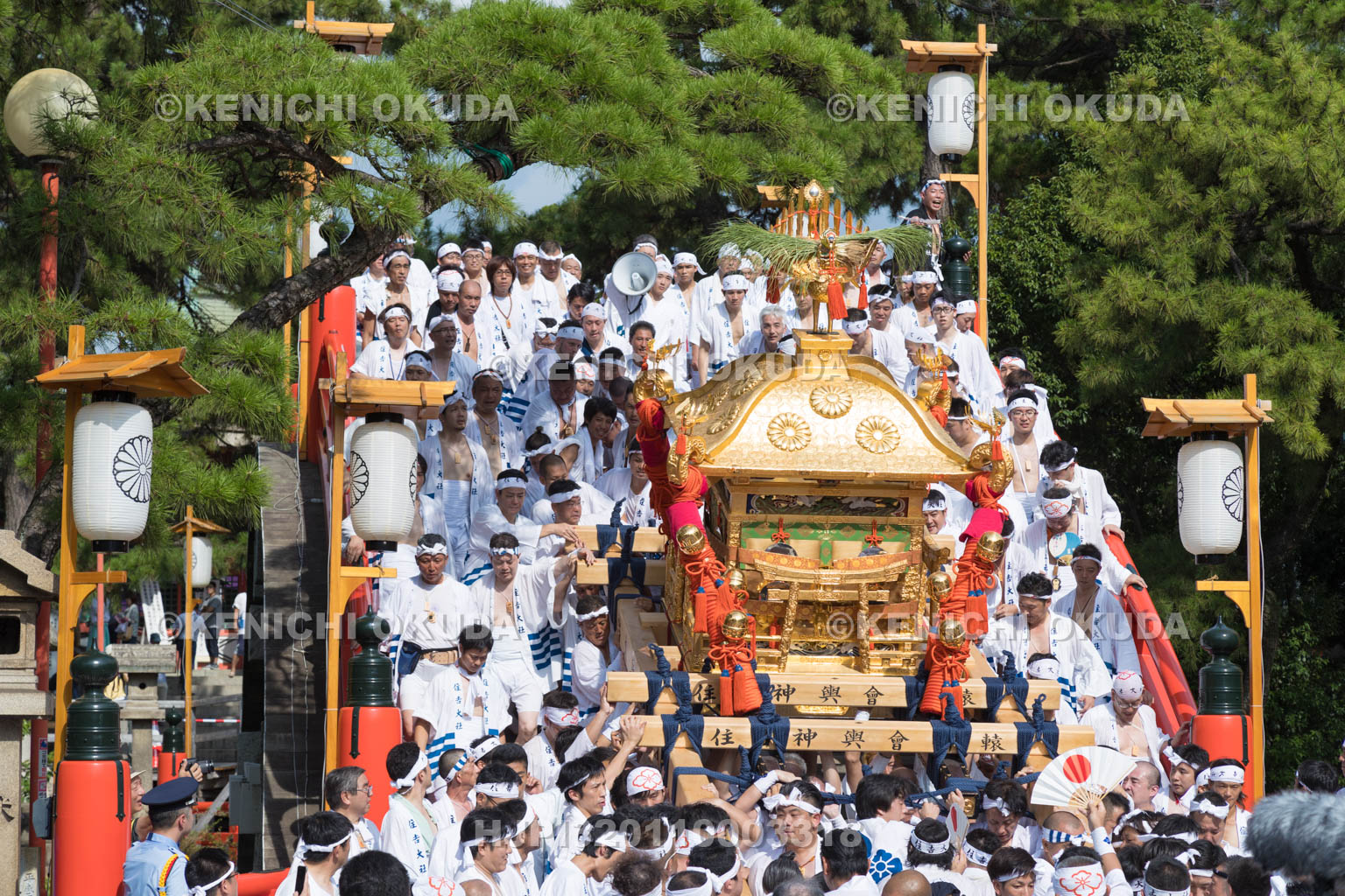 大阪府　住吉祭の神輿渡御