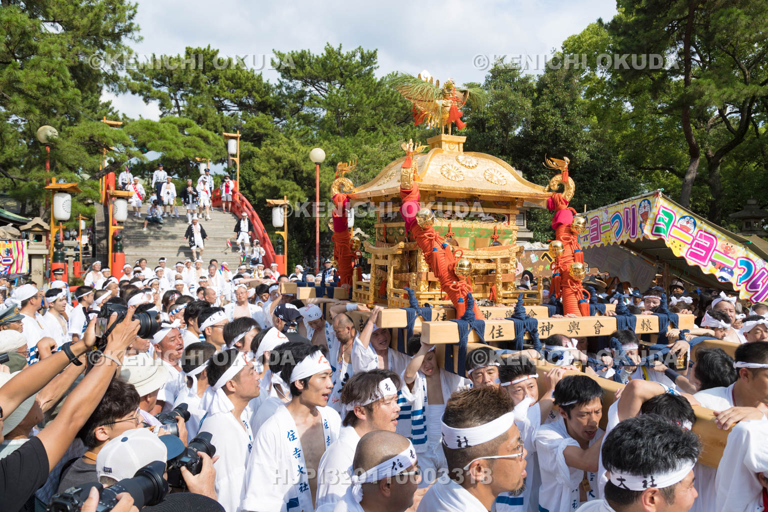 大阪府　住吉祭の神輿渡御