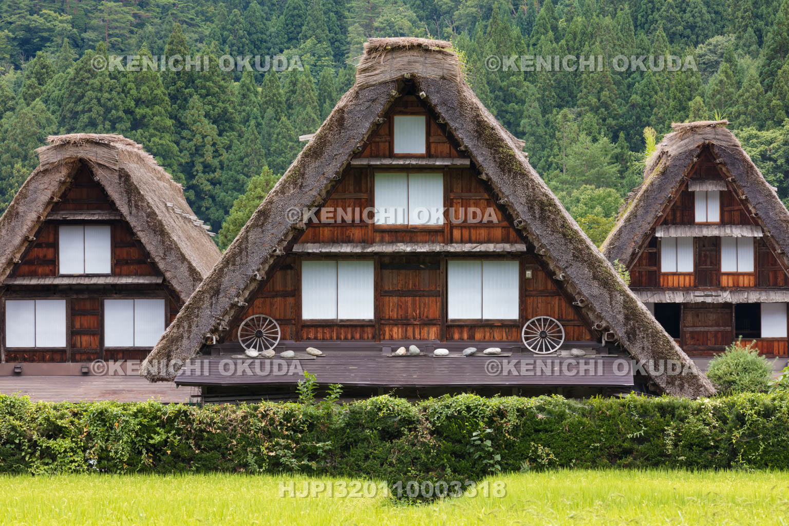 岐阜県　白川郷の合掌造り集落