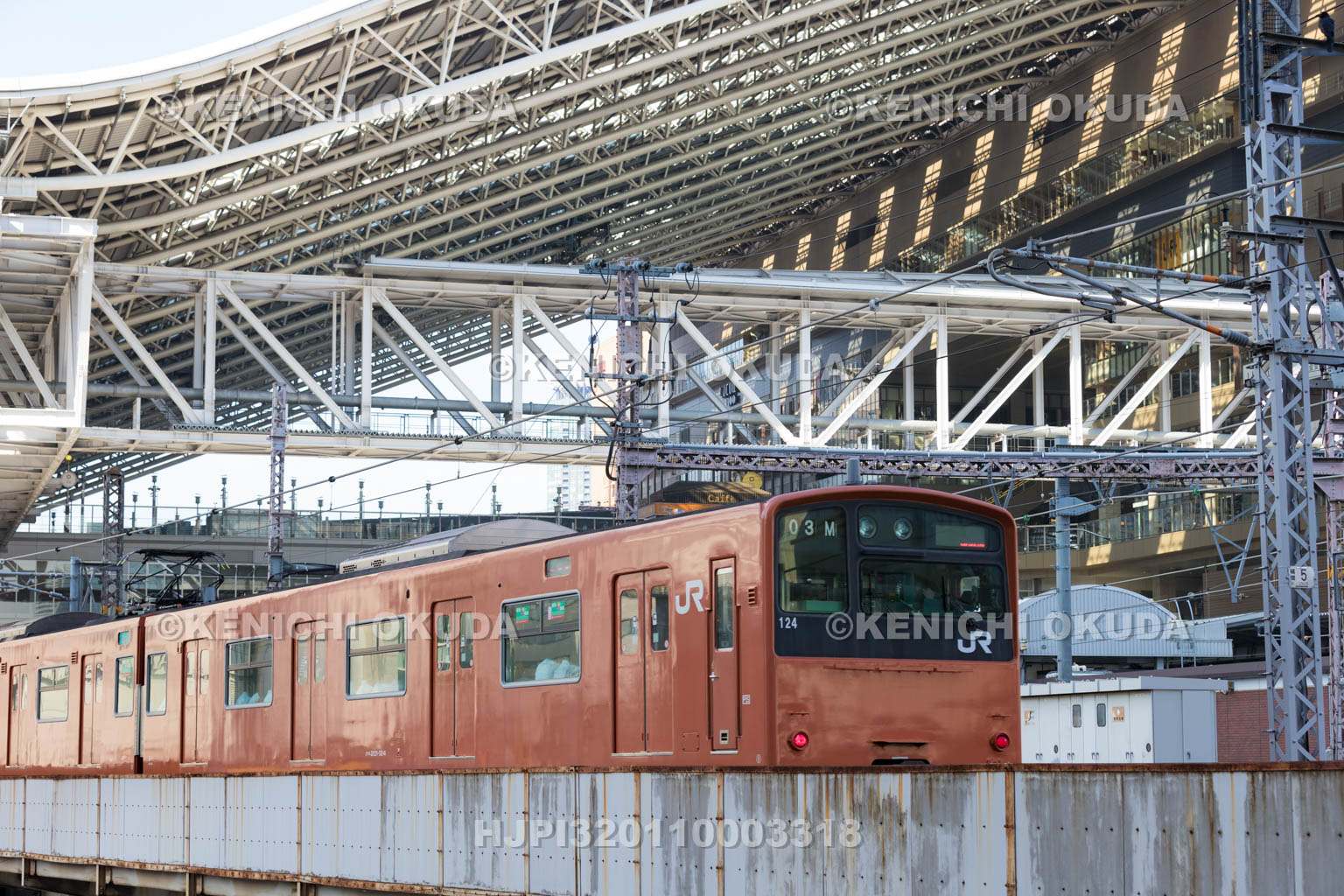 大阪府　大阪環状線の201系電車