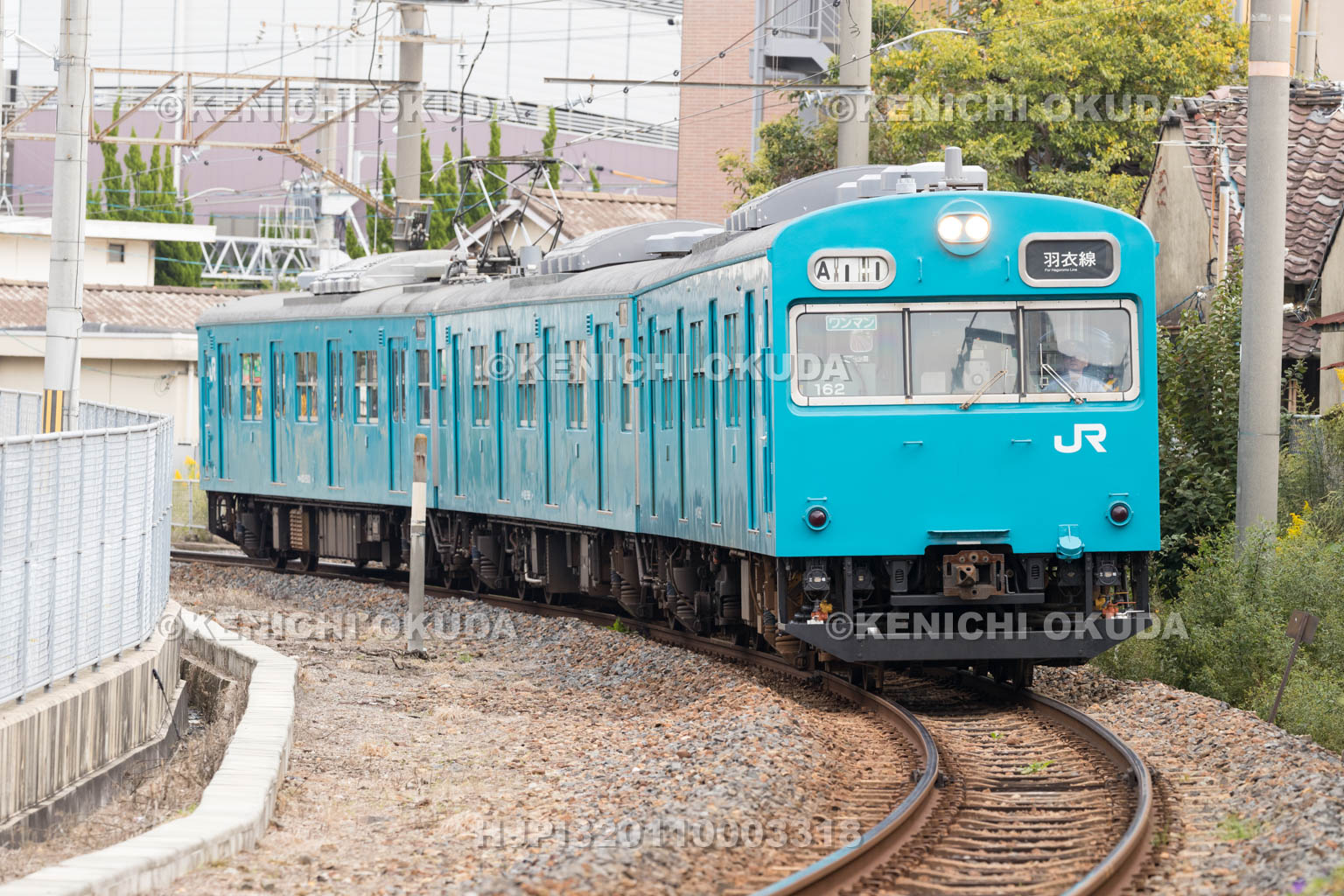 大阪府　JR羽衣線の103系電車