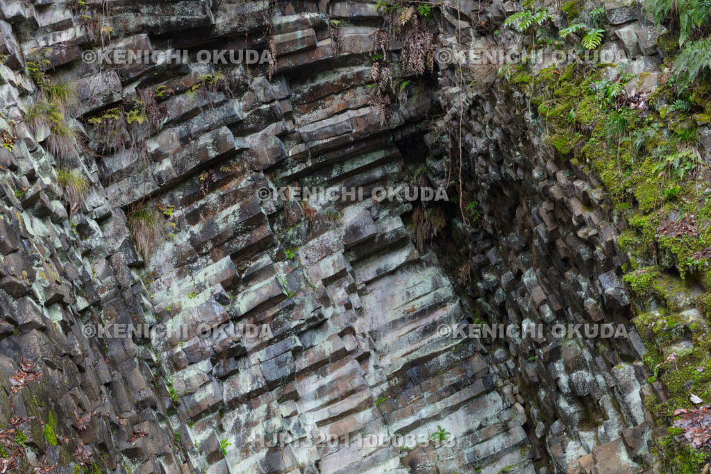 兵庫県　玄武洞公園の白虎洞