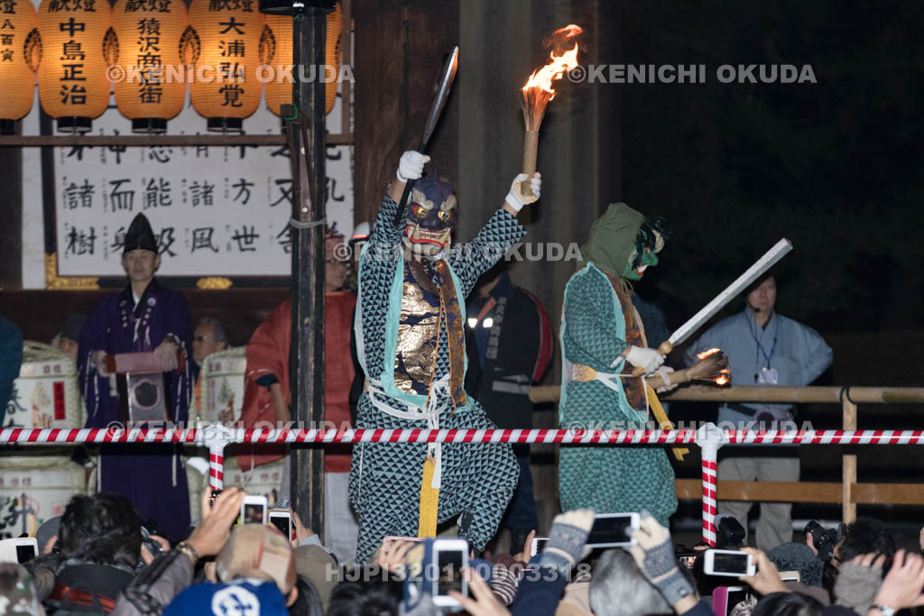 奈良県 興福寺 節分祭の鬼追式
