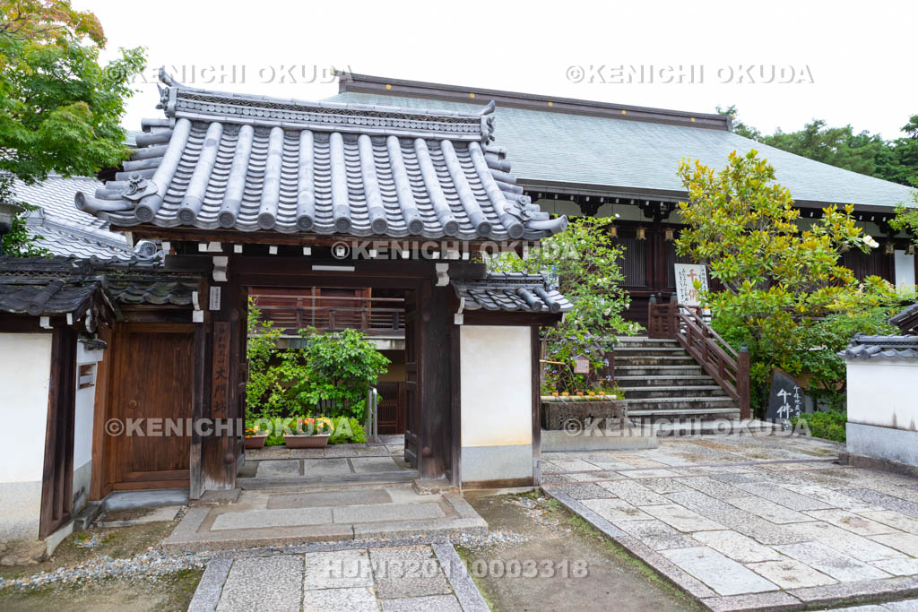 奈良県　矢田寺の大門坊