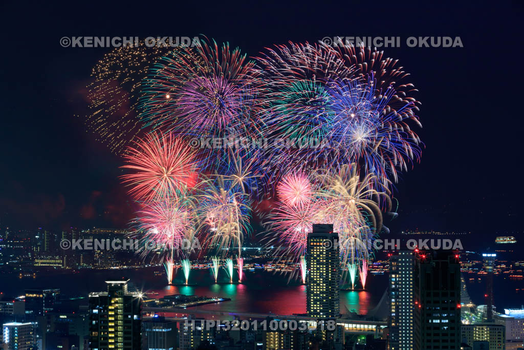 兵庫県　みなとこうべ海上花火大会