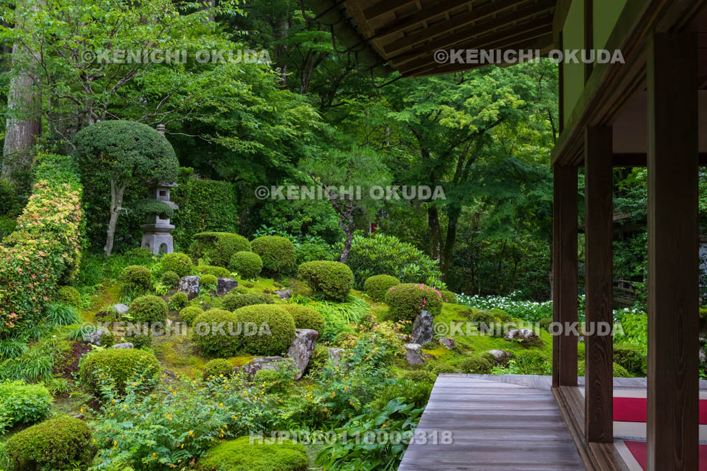 京都府　三千院　客殿と聚碧園