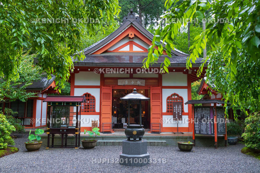 京都府　三千院の観音堂