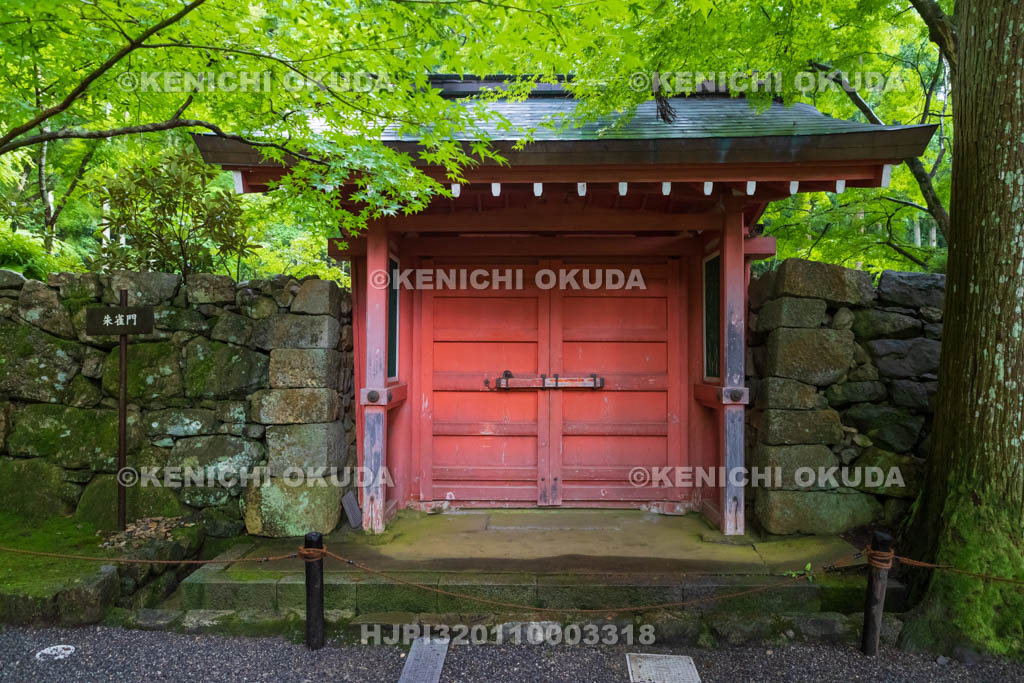 京都府　三千院の朱雀門