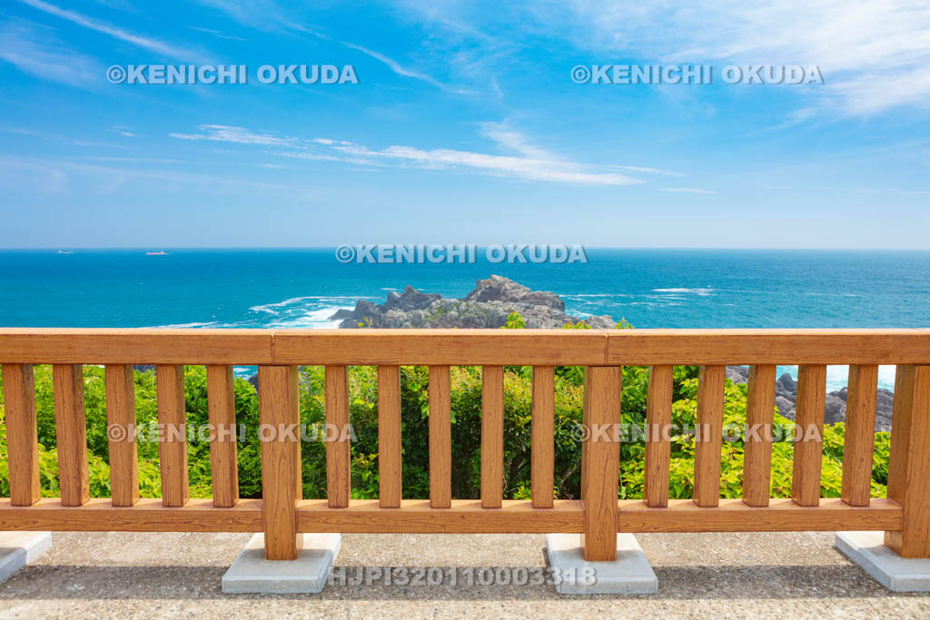 和歌山県　本州最南端　潮岬のクレ崎