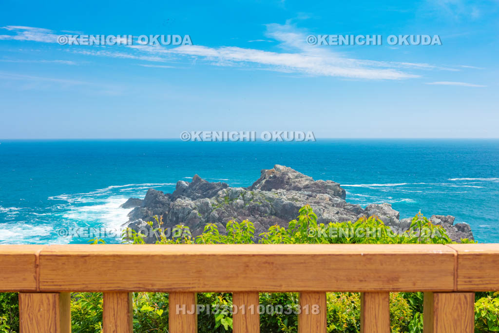 和歌山県　本州最南端　潮岬のクレ崎