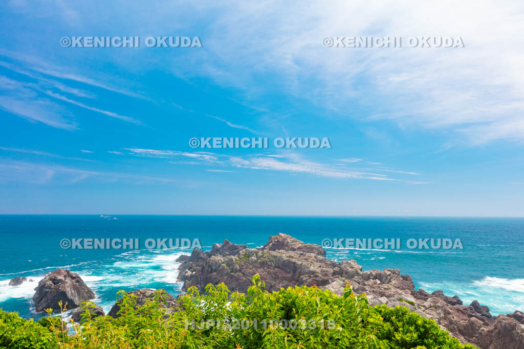 和歌山県　本州最南端　潮岬のクレ崎