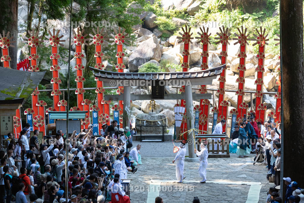 和歌山県　那智の扇祭り　田刈式