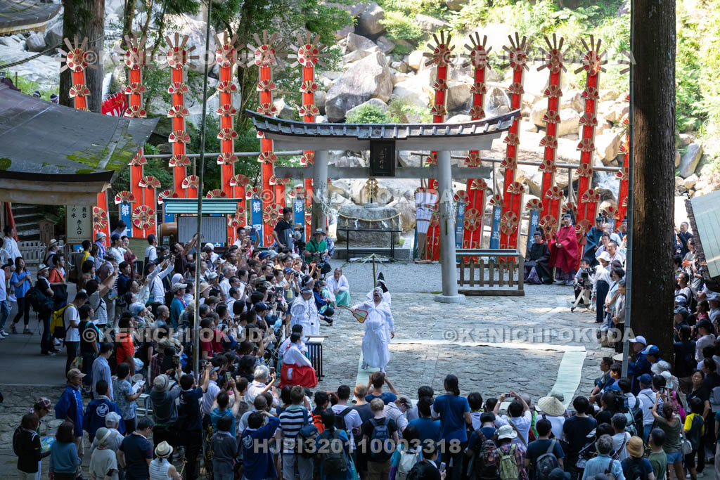 和歌山県　那智の扇祭り　田刈式