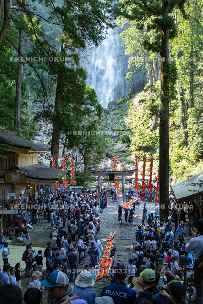 和歌山県　那智の扇祭り　扇神輿還御