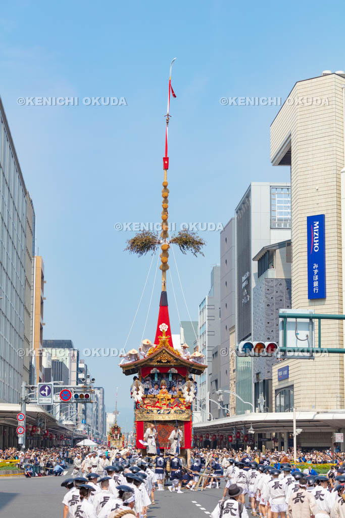 京都府　祇園祭の山鉾巡行（前祭）　長刀鉾