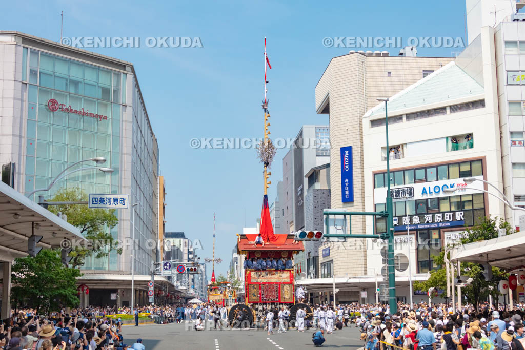 京都府　祇園祭の山鉾巡行（前祭）　函谷鉾