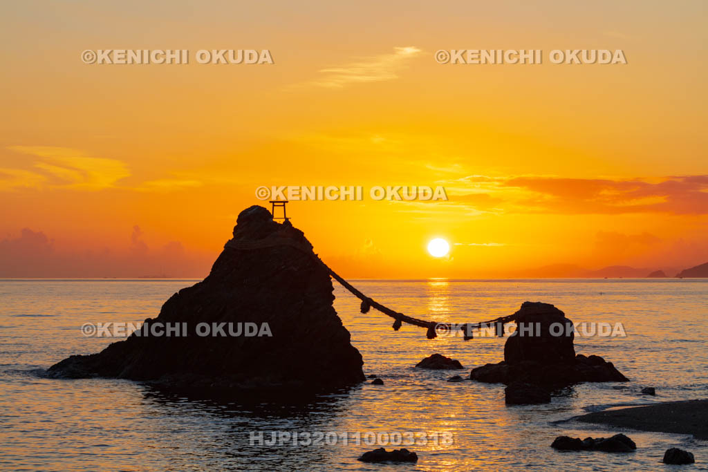 三重県　夫婦岩の日の出