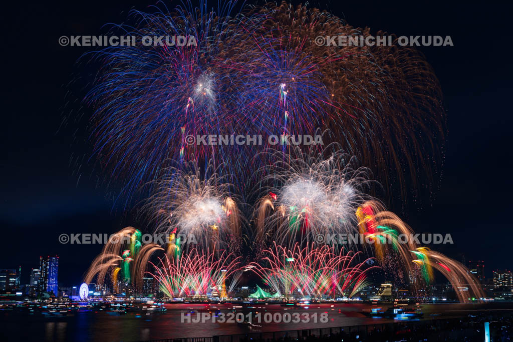 兵庫県　みなとこうべ海上花火大会