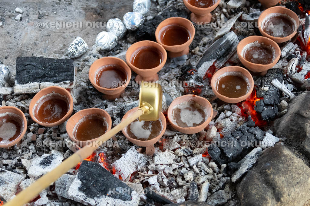 広島県　上蒲刈島の藻塩焼き　古代土器製塩法
