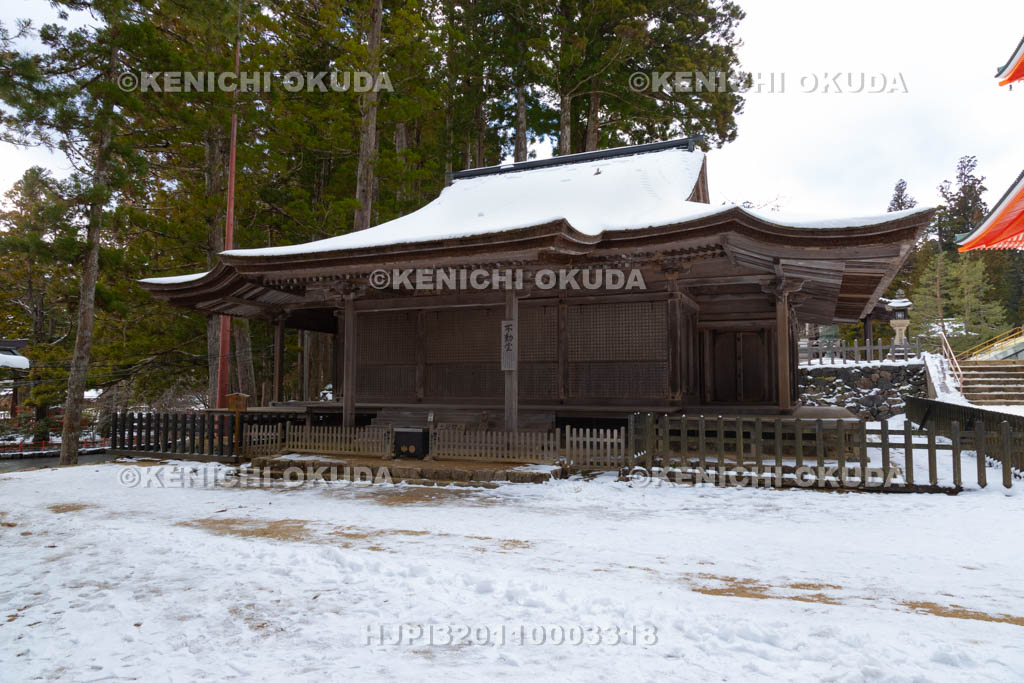 和歌山県　雪の高野山　壇上伽藍の不動堂