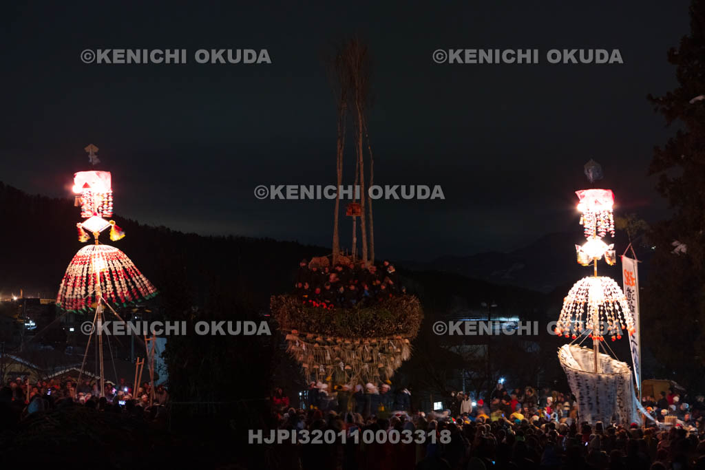 長野県　野沢温泉の道祖神祭り