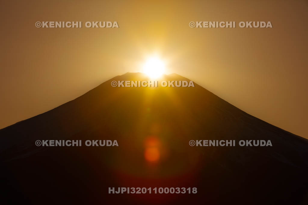 山梨県　ダイヤモンド富士