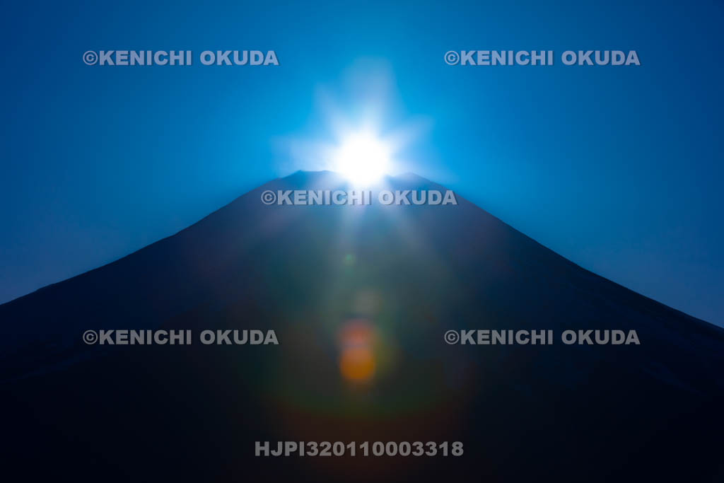 山梨県　ダイヤモンド富士