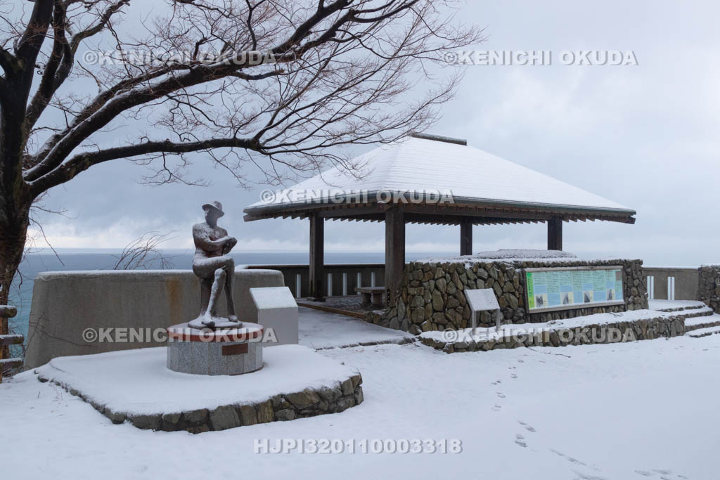 新潟県　親不知海岸　ウォルター・ウェストン像付近