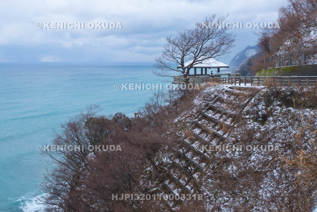 新潟県　親不知海岸　コミュニティロードの展望台付近