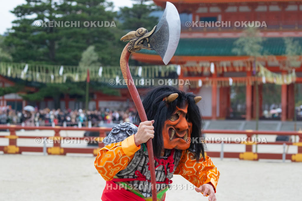 京都府　平安神宮節分祭　鬼の舞